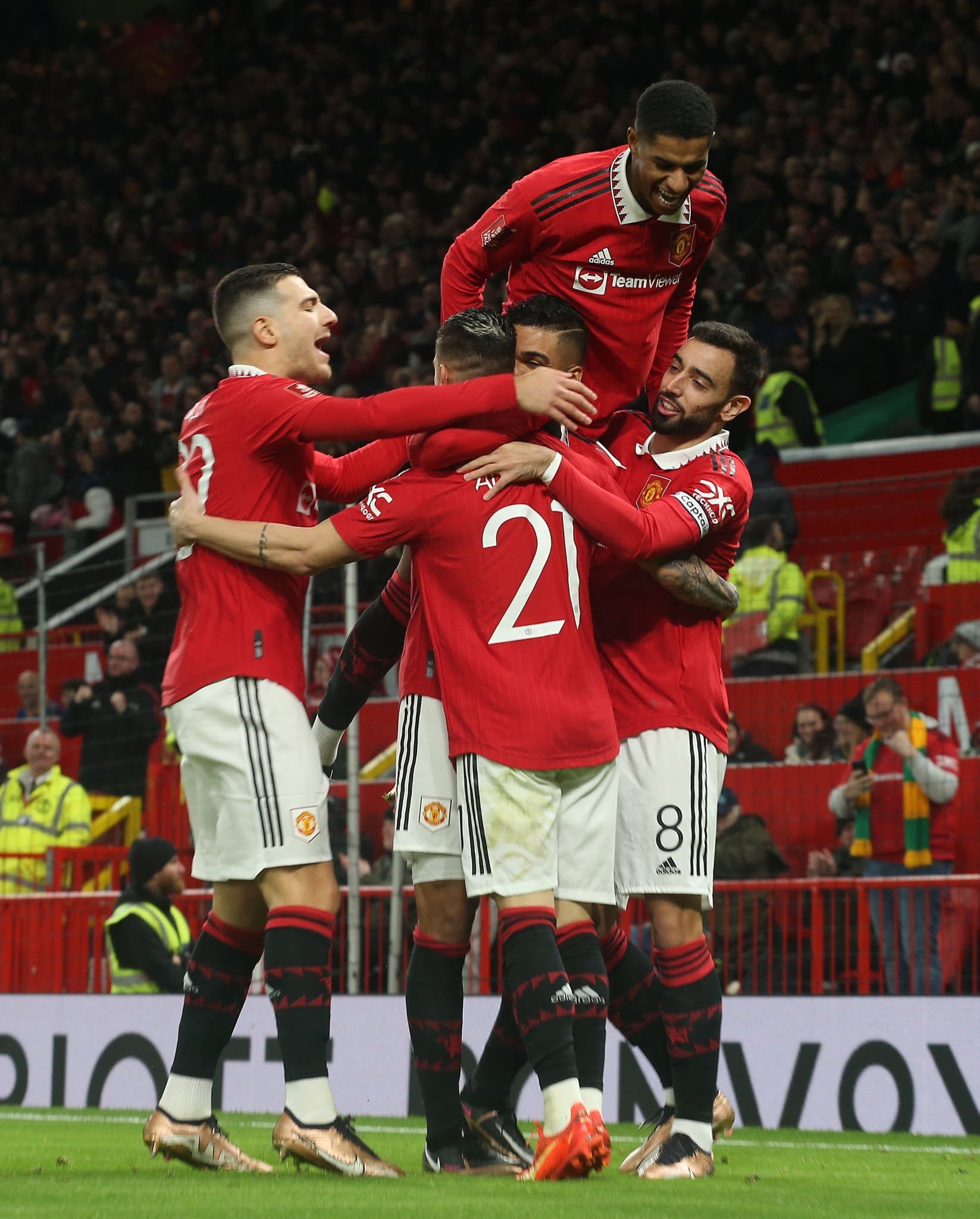 Manchester United 3 - 1 Everton