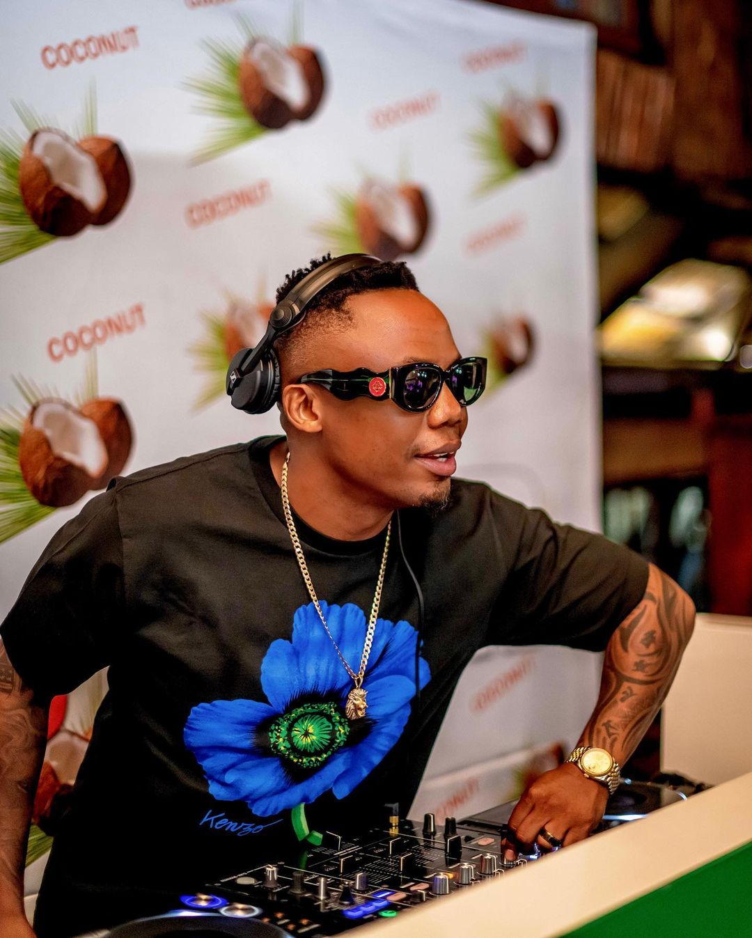 DJ Tira