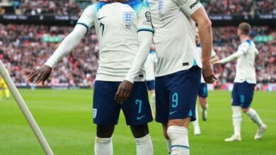 England 2 - 0 Ukraine