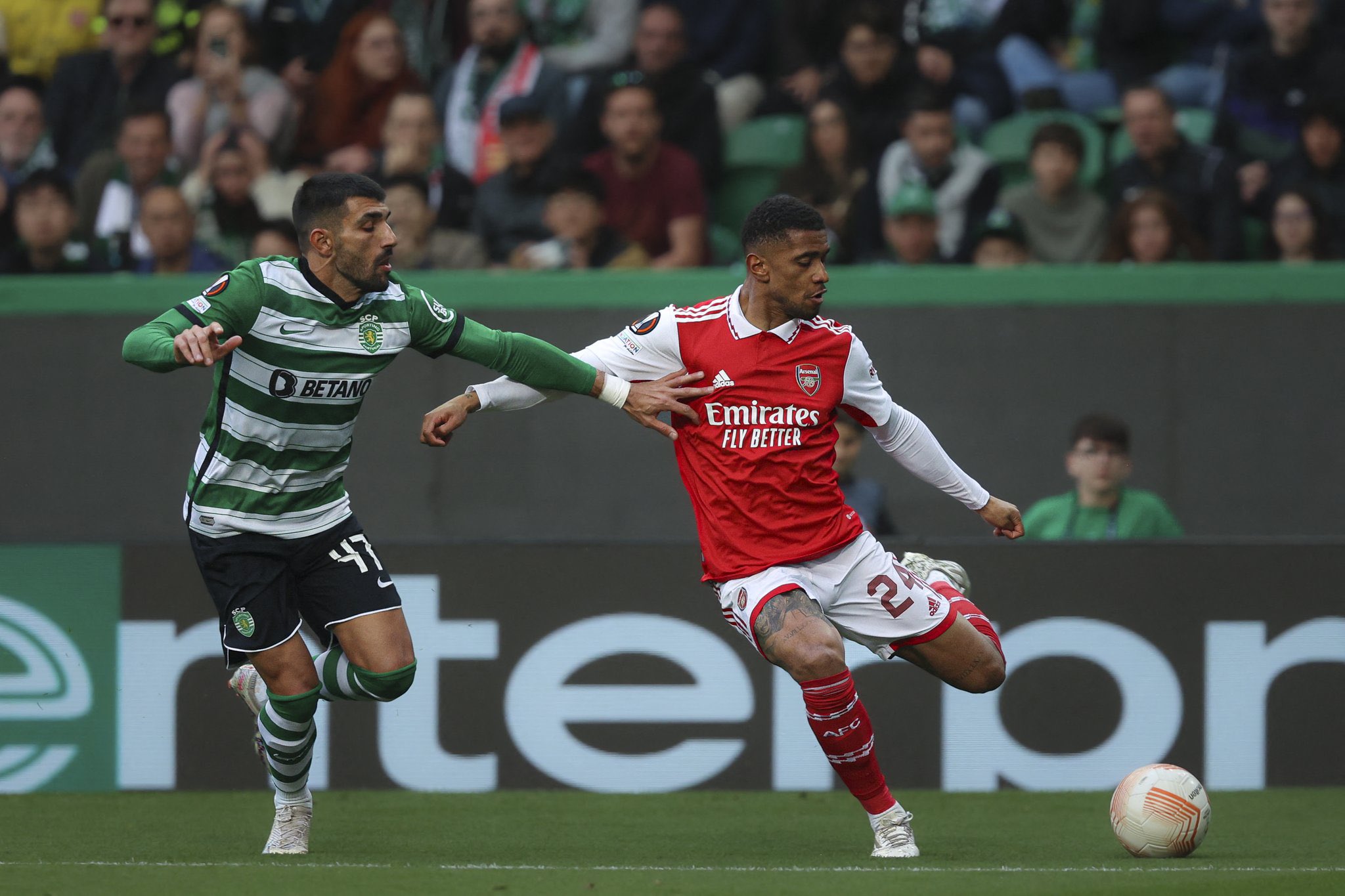 Sporting Lisbon 2 - 2 Arsenal