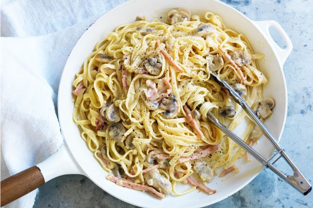 Creamy bacon carbonara recipe