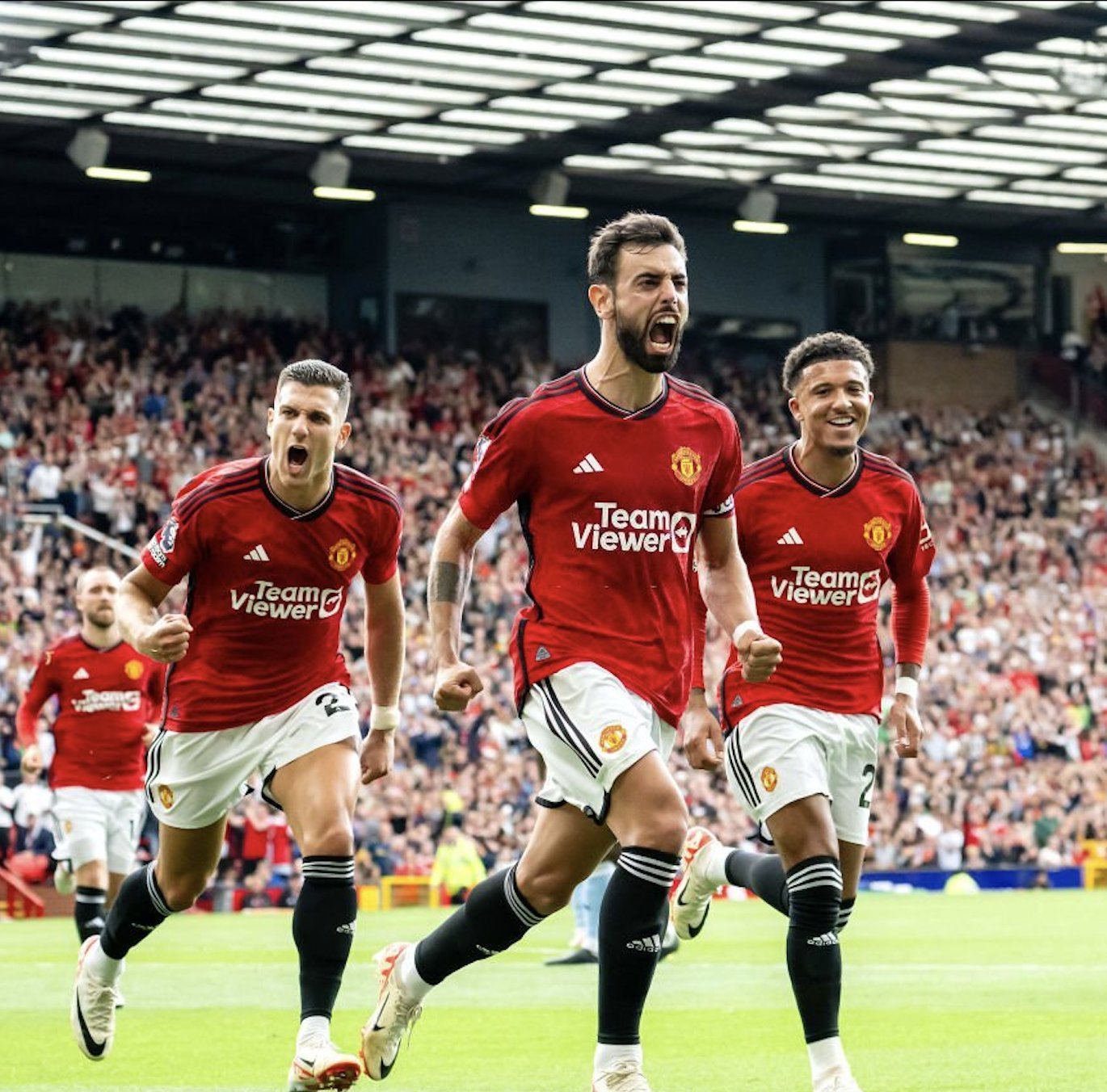 Manchester United 3 - 2 Nottingham Forest