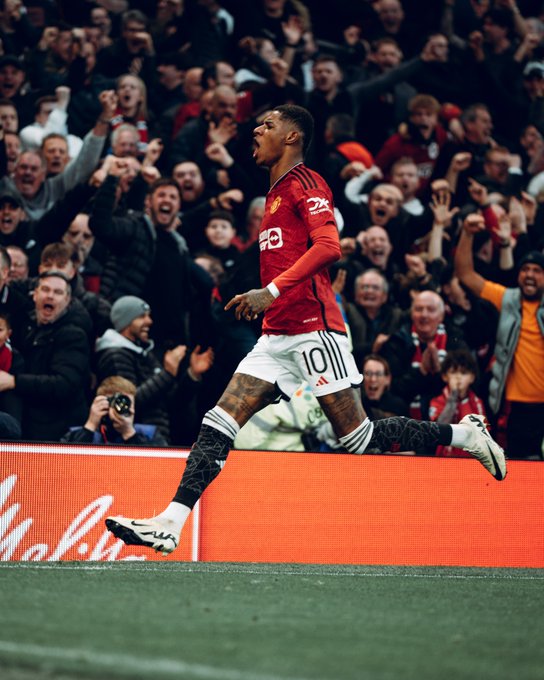 Manchester United 4 - 3 Liverpool