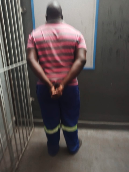 Reckless Zimbabwean taxi driver using brother's driver's license arrested in SA