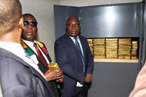 Zimbabwe holds 2.5 tonnes of gold, US$100 million cash reserves