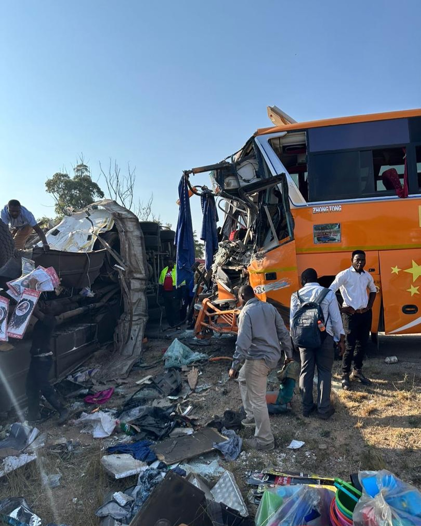 4 people killed as Tenda Bus collides with Phils and Pats Bus & a haulage truck