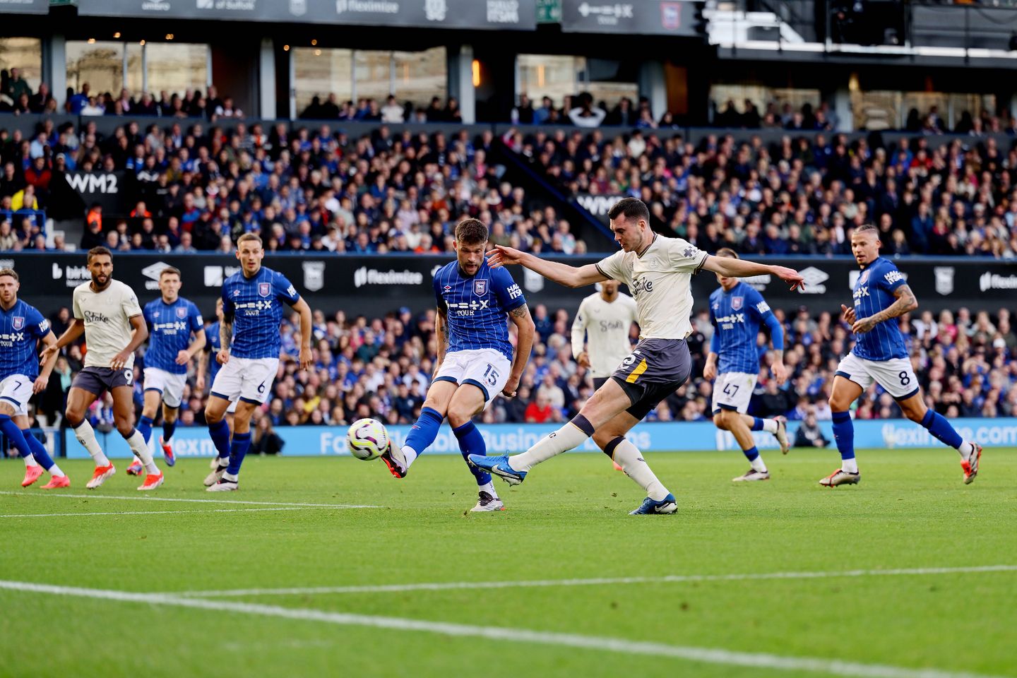 Ipswich Town 0 -2 Everton