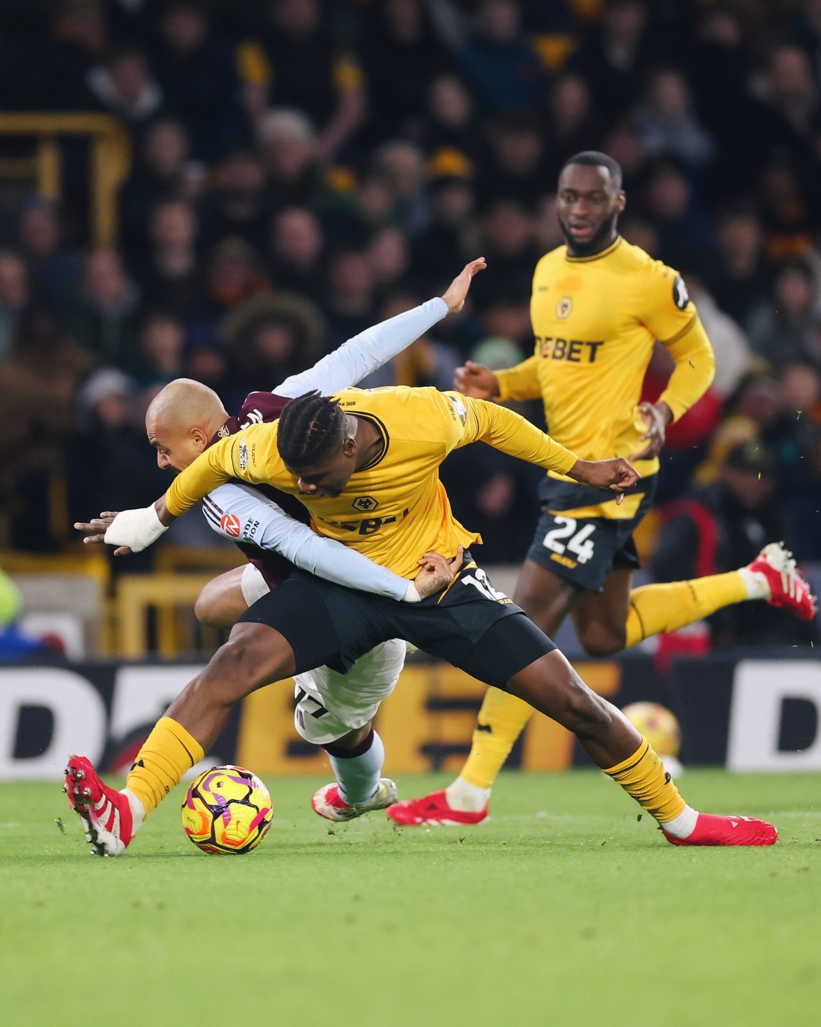 Wolverhampton Wanderers 2 - 0 Aston Villa