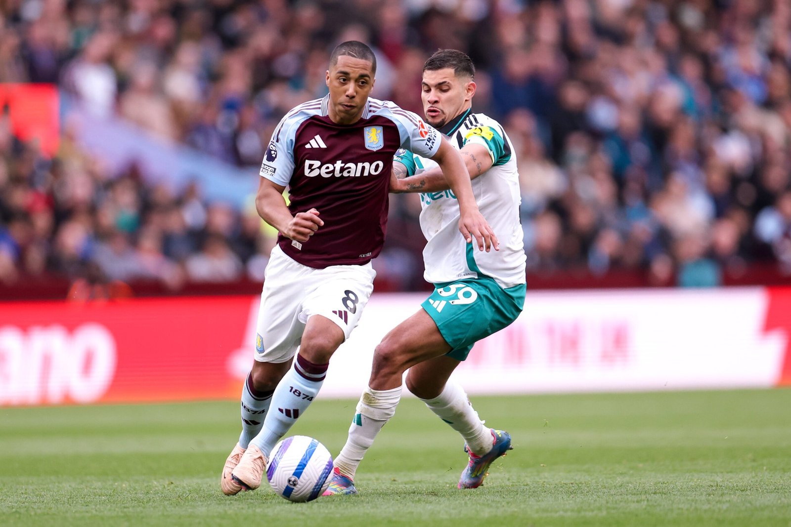 Aston Villa 4 - 1 Newcastle United
