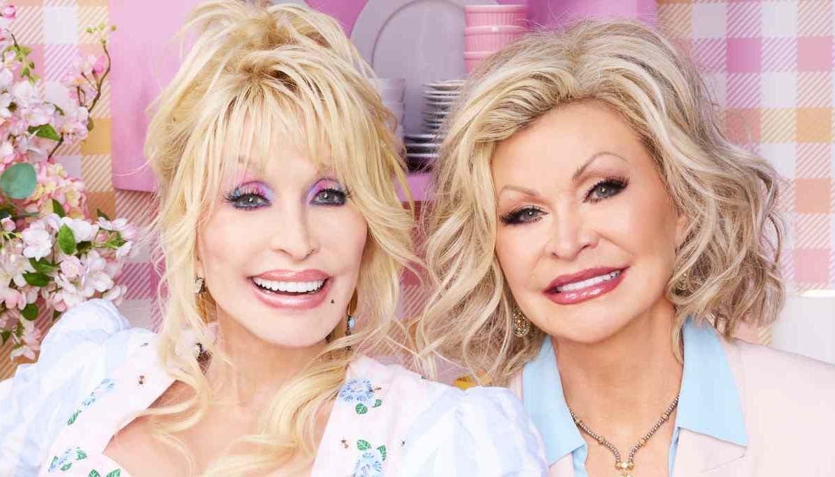 Dolly Parton and Rachel